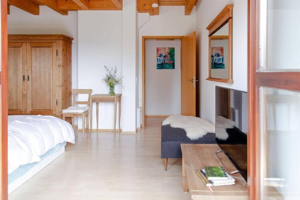 4-Zimmer-Ferienwohnung Waldbluemle Dobel Exterior photo